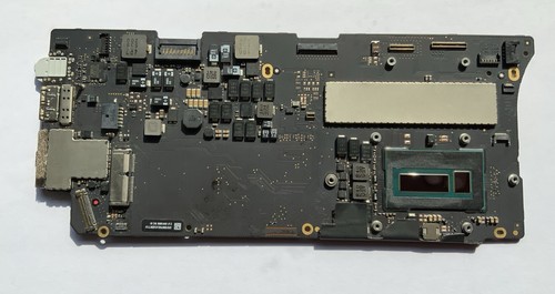 Macbook pro 2015 logic - 13,