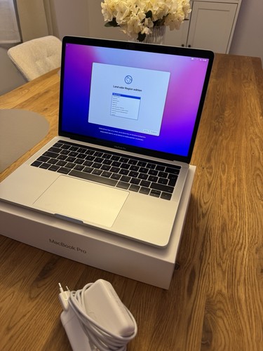Apple macbook pro - macbook, (2017)