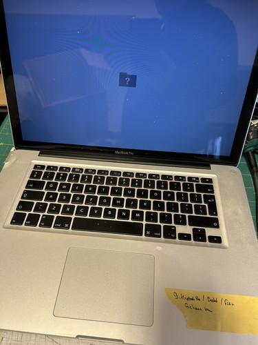 Apple macbook pro mid2010 - 15",